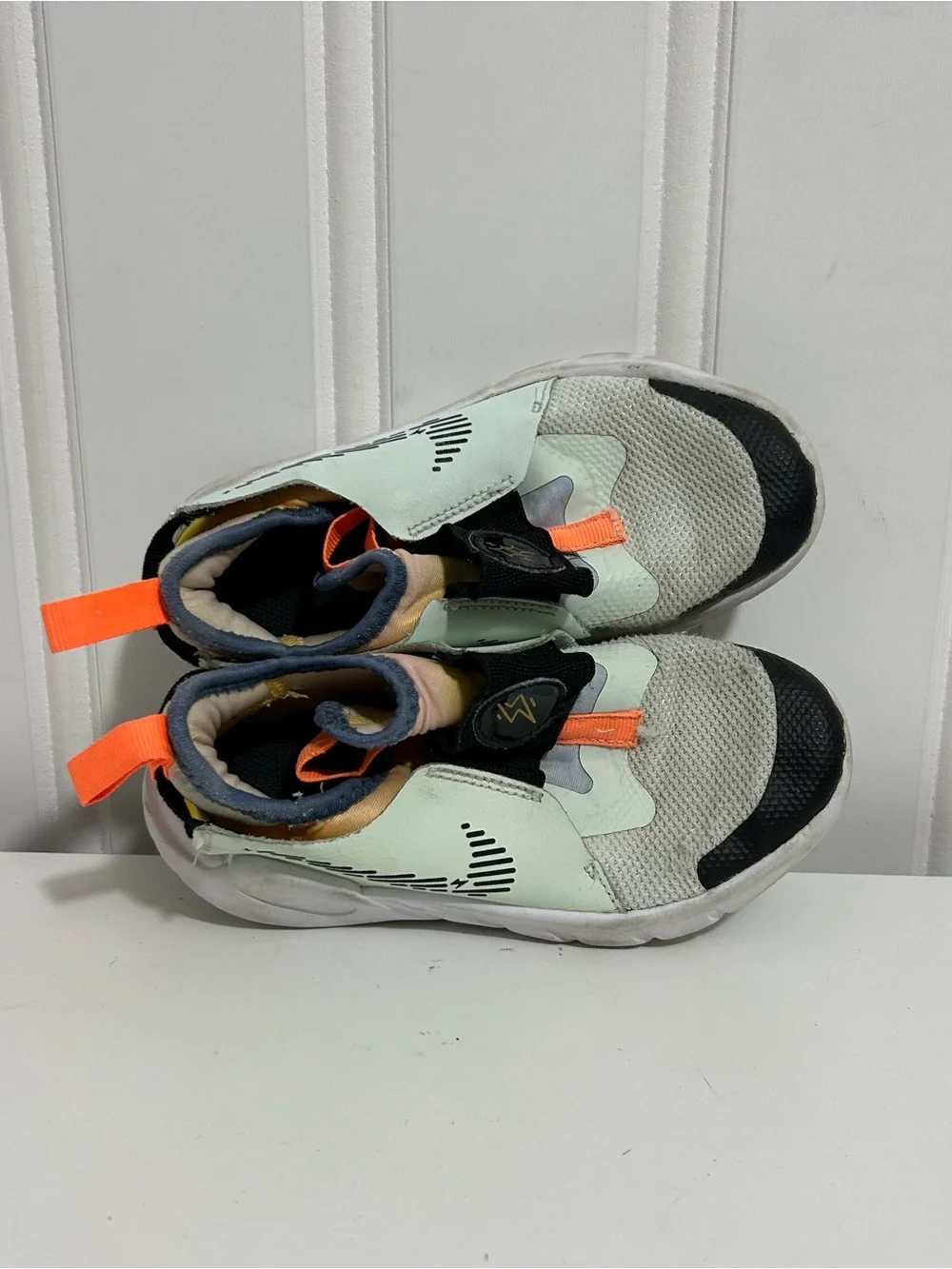 Nike flex runner Kids' Slip-On Athletic Shoes in Light Mint and Black orange